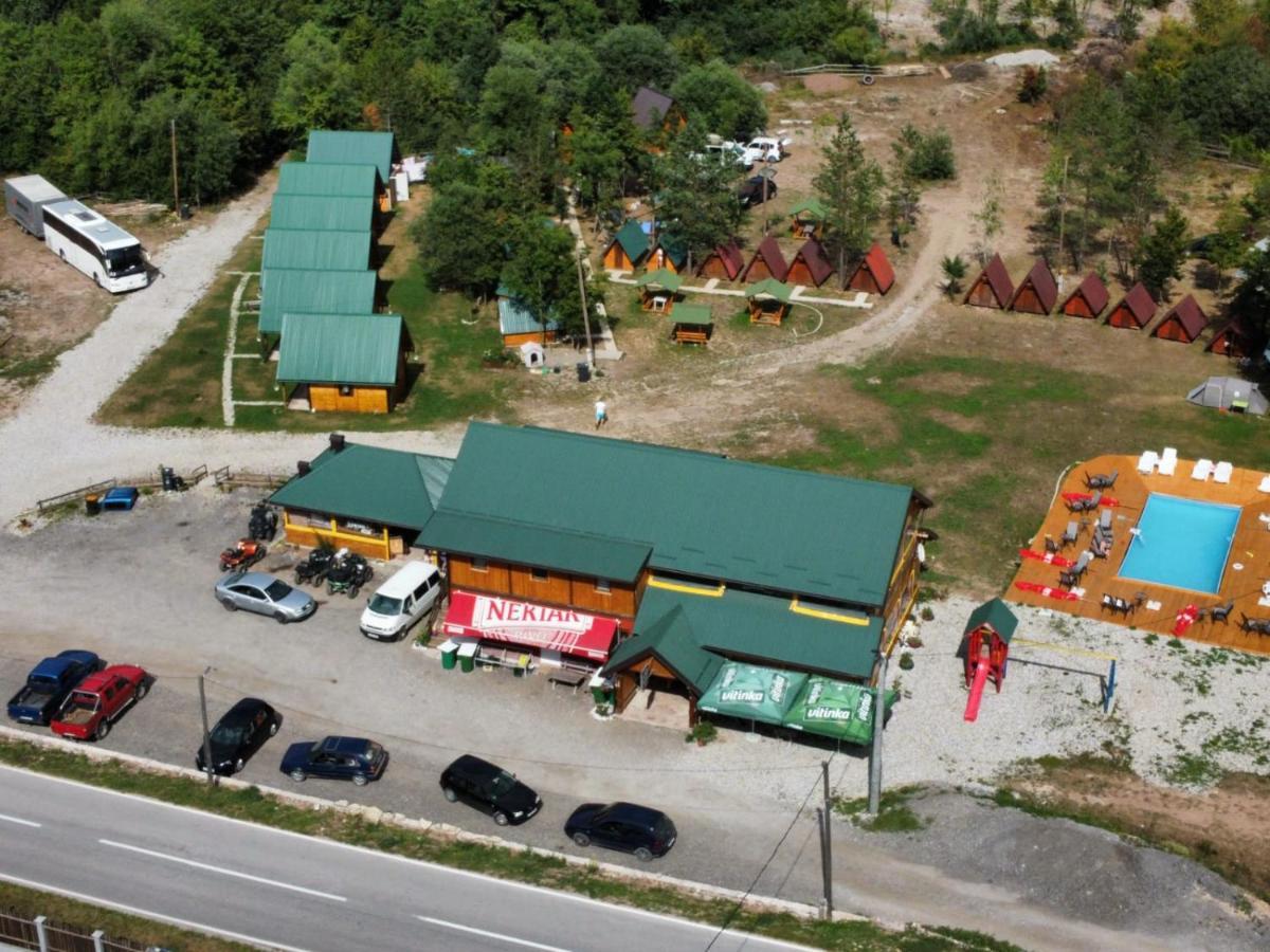 Camp Sutjeska Hotel Tjentiste Exterior photo