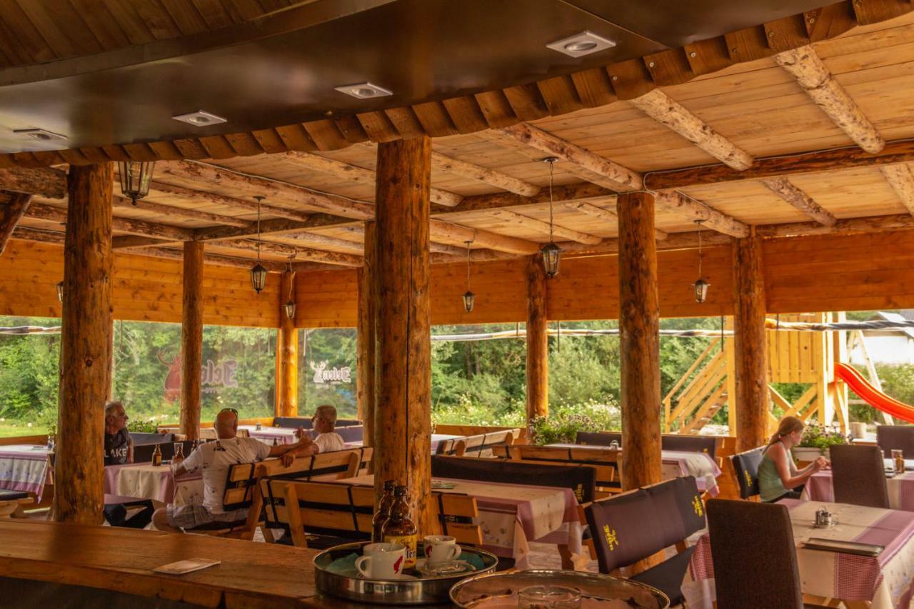 Camp Sutjeska Hotel Tjentiste Exterior photo
